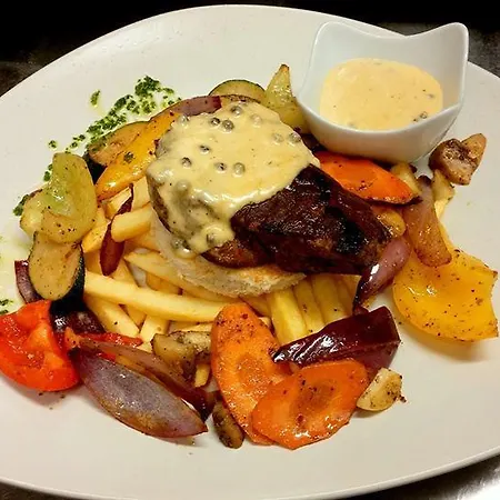 Two Couples * Boedapest