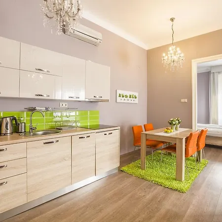 Two Couples Appartement Budapest