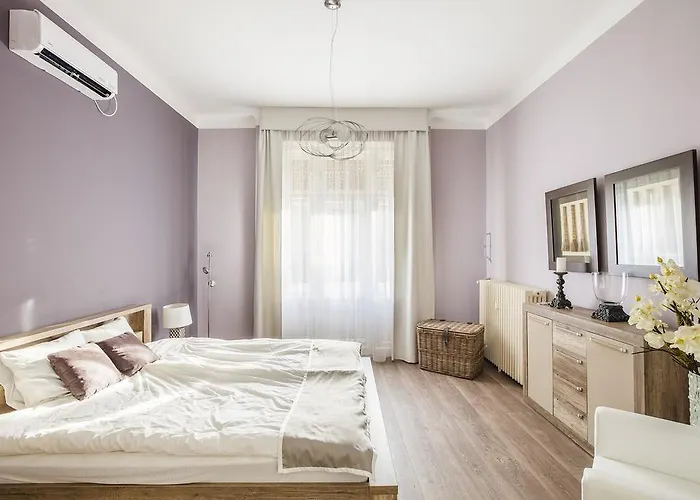 Two Couples Apartament